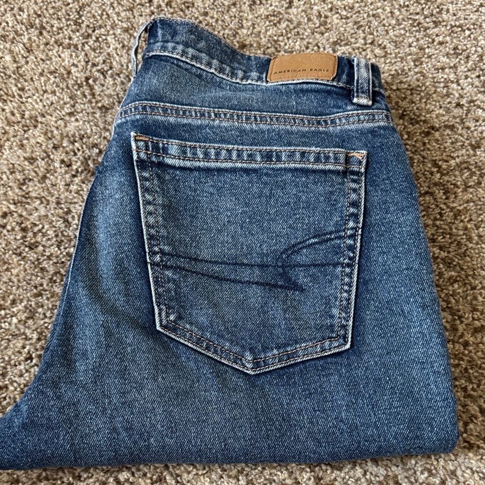 American Eagle super high rise straight jean